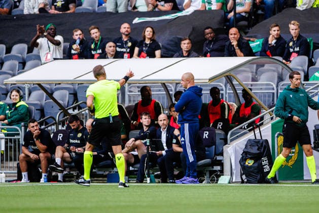 260813 Coach Dawid Kroczek of Rakow receives a yellow card during the UEFA Conference League qualifying football match between Hammarby and Rakow on August 13, 2026 in Stockholm. Photo: Kenta Jönsson BILDBYRAN COP 210 KJ0361 fotboll football soccer fotball uefa conference league conference league hammarby rakow bbeng *** August 13, 2026: Coach Dawid Kroczek of Rakow receives a yellow card during the UEFA Conference League qualifying soccer match between Hammarby and Rakow on August 13, 2026 in Stockholm. Photo by Kenta Jönsson, BILDBYRAN COP 210 KJ0361. soccer, football, UEFA Conference League, Hammarby, Rakow, bbeng  Copyright: KENTAxJÖNSSON BB260813KJ023