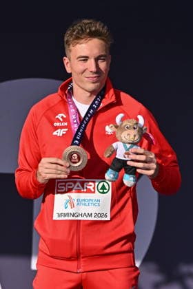 2026.08.13 Birmingham Lekkoatletyka Mistrzostwa Europy N z Jakub Szymanski ceremonia dekoracji Foto Michal Laudy PressFocus 2026.08.13 Birmingham Athletics European Athletics Championships Jakub Szymanski medal ceremony Credit: Michal Laudy PressFocus NEWSPIX.PL --- newspix.pl 