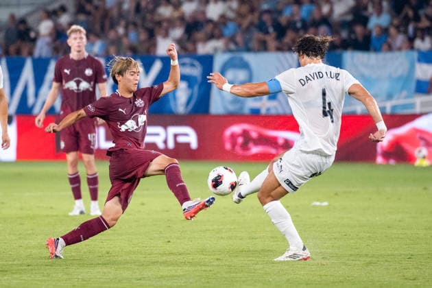 SOCCER - UEFA EL, Pafos vs RBS LIMASSOL,CYPRUS,13.AUG.26 - SOCCER - UEFA Europa League, qualification, Pafos FC vs Red Bull Salzburg. Image shows Sota Kitano (RBS) and David Luiz (Pafos).  GEPAxpictures xXenophonxKarakalos