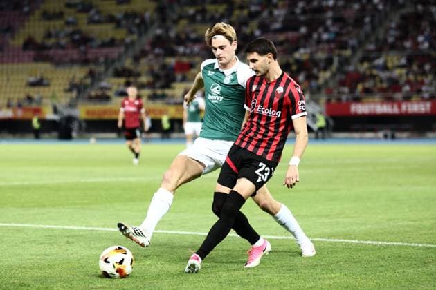 Bojan Dimoski of KF Shkendija and Nathan Lowe of Hibernian Shkendija v Hibernian, UEFA Conference League, 3rd Qualifying Round, Second Leg, Football, Nacionalna Arena Toe Proeski, Skopje, North Macedonia - 13 Aug 2026Skopje Nacionalna Arena Tose Proeski United Kingdom  Copyright: xNikolaxKrstic Shutterstockx 17069367u