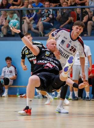 13.08.2026 - Handball - Saison 2026 2027 - Testspiel - Freundschaftsspiel : HC Erlangen HCE - SG BBM Bietigheim - DaMa - xdaxmax - Sebastian Firnhaber (18, HC Erlangen HCE ) Maxim Orlov (24, SG BBM Bietigheim ) *** August 13, 2026 Handball Season 2026–2027 Exhibition Game Friendly Match HC Erlangen HCE vs. SG BBM Bietigheim Women s Team xdaxmax Sebastian Firnhaber 18, HC Erlangen HCE Maxim Orlov 24, SG BBM Bietigheim