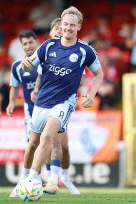 DUBLIN , 13-08-2026, Tolka Park Stadium , season 2026 2027 , UEFA Conference League play-off football . Match between Shelbourne FC and Ajax, Picture shows Ajax player Julian Brandt Shelbourne - Ajax  x205680905x Copyright: