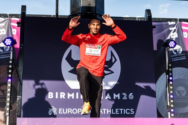 European Athletics Championships; Birmingham, 13.08.2026 BIRMINGHAM, UNITED KINGDOM - AUGUST 13: Jason Joseph (Switzerland) steps on the podium for the medal ceremony for the 110 m hurdles at the European Athletics Championships; Birmingham on August 13, 2026 in Birmingham, United Kingdom. *** European Athletics Championships, Birmingham, August 13, 2026 BIRMINGHAM, UNITED KINGDOM AUGUST 13 Jason Joseph of Switzerland steps onto the podium for the medal ceremony for the 110-meter hurdles at the European Athletics Championships in Birmingham on August 13, 2026, in Birmingham, United Kingdom Copyright: xBEAUTIFULxSPORTS UlfxSchillerx