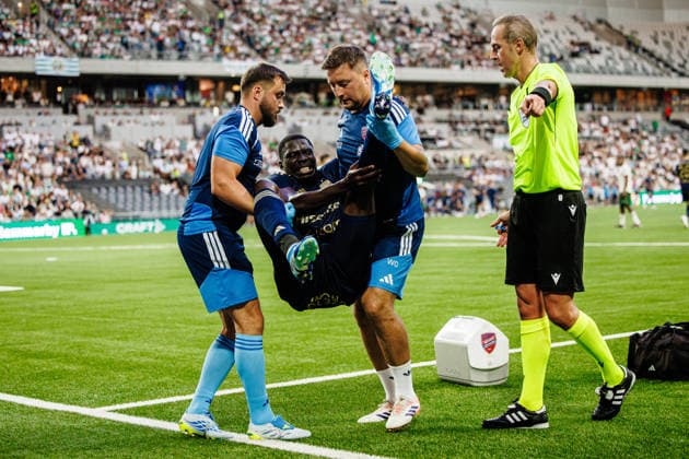 260813 Debohi Dieudonne Gaucho of Rakow in pain and receives medical attentionduring the UEFA Conference League qualifying football match between Hammarby and Rakow on August 13, 2026 in Stockholm. Photo: Kenta Jönsson BILDBYRAN COP 210 KJ0361 fotboll football soccer fotball uefa conference league conference league hammarby rakow bbeng *** August 13, 2026: Debohi Dieudonne Gaucho of Rakow is in pain and receives medical attention during the UEFA Conference League qualifying soccer match between Hammarby and Rakow on August 13, 2026 in Stockholm. Photo by Kenta Jönsson, BILDBYRAN COP 210 KJ0361. soccer, football, UEFA Conference League, Hammarby, Rakow, bbeng  Copyright: KENTAxJÖNSSON BB260813KJ041