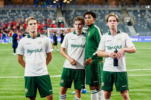 260813 Markus Karlsson, Hampus Skoglund and Oscar Steinke Branby of Hammarby look dejected after the UEFA Conference League qualifying football match between Hammarby and Rakow on August 13, 2026 in Stockholm. Photo: Kenta Jönsson BILDBYRAN COP 210 KJ0361 fotboll football soccer fotball uefa conference league conference league hammarby rakow bbeng depp *** August 13, 2026: Markus Karlsson, Hampus Skoglund, and Oscar Steinke Branby of Hammarby look dejected after the UEFA Conference League qualifying soccer match between Hammarby and Rakow on August 13, 2026 in Stockholm. Photo by Kenta Jönsson, BILDBYRAN COP 210 KJ0361 soccer football fotball UEFA Conference League Conference League Hammarby Rakow bbeng depp  Copyright: KENTAxJÖNSSON BB260813KJ048