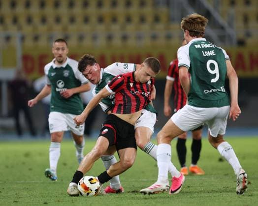 Drilon Islami of KF Shkendija and Owen Elding of Hibernian Shkendija v Hibernian, UEFA Conference League, 3rd Qualifying Round, Second Leg, Football, Nacionalna Arena Toe Proeski, Skopje, North Macedonia - 13 Aug 2026Skopje Nacionalna Arena Tose Proeski United Kingdom  Copyright: xNikolaxKrstic Shutterstockx 17069367an