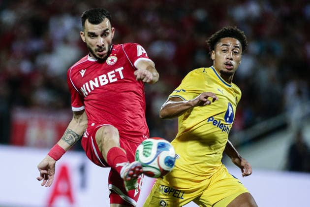 SOCCER - UEFA Europa League - Qualifiers - PFC CSKA - Maccabi Tel Aviv FC Photo by IPA ABACAPRESS.COM87452822 - CSKA s Ioannis Pitas in action against Maccabi s Tyrese Asante during the Europa League qualifying match between PFC CSKA and Maccabi Tel Aviv FC at Vasil Levski National Stadium in Sofia, Bulgaria, on August 13, 2026 Sofia Bulgaria  Copyright: xIPAxSport ABACAx