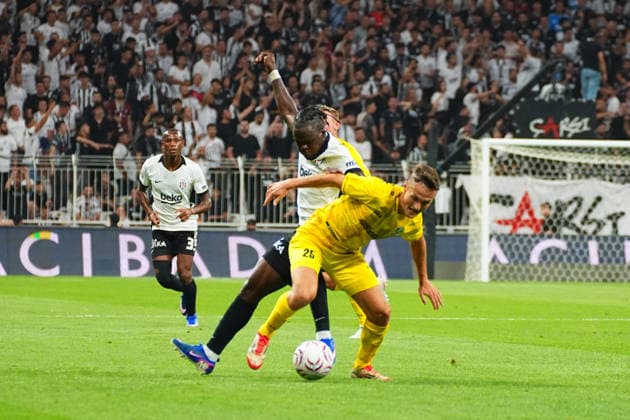 ISTANBUL, TURKEY - AUGUST 13: Junior Olaitan of Besiktas and Frantisek Cech (25) of Hradec Kralove during the UEFA Europa League 2026 27 third qualifying round second leg match between Besiktas JK and Hradec Kralove at Besiktas Park on August 13, 2026 in Istanbul, Turkey. Istanbul Besiktas Turkey Copyright: xSeskimphotox Besiktas-Hradec-1308 (67)