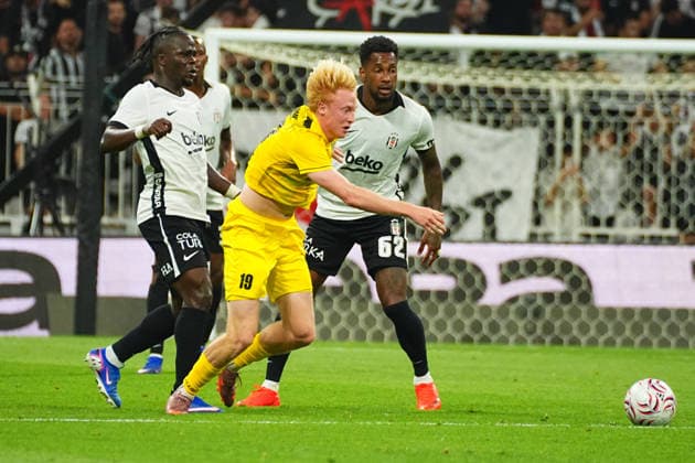 ISTANBUL, TURKEY - AUGUST 13: Junior Olaitan (L) , Amir Murillo (R) of Besiktas and Tom Sloncik (19) of Hradec Kralove during the UEFA Europa League 2026 27 third qualifying round second leg match between Besiktas JK and Hradec Kralove at Besiktas Park on August 13, 2026 in Istanbul, Turkey. Istanbul Besiktas Turkey Copyright: xSeskimphotox Besiktas-Hradec-1308 (75)