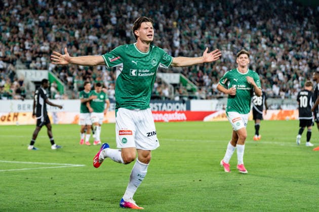Fussball, UEFA Conference League Qualifikation: FC St. Gallen 1879 vs. FC Sheriff Tiraspol - Donnerstag, 13.08.2026 (Berit Sitterstadion, St. Gallen, Schweiz); Torjubel, Tor durch Andrin Hunziker (9, FC St. Gallen) *** Soccer, UEFA Conference League Qualifying Round: FC St. Gallen 1879 vs. FC Sheriff Tiraspol, Thursday, August 13, 2026, Berit Sitter Stadium, St. Gallen, Switzerland; Goal celebration, goal by Andrin Hunziker in the 9th minute, FC St. Gallen Copyright: xValentinxDomgjonix