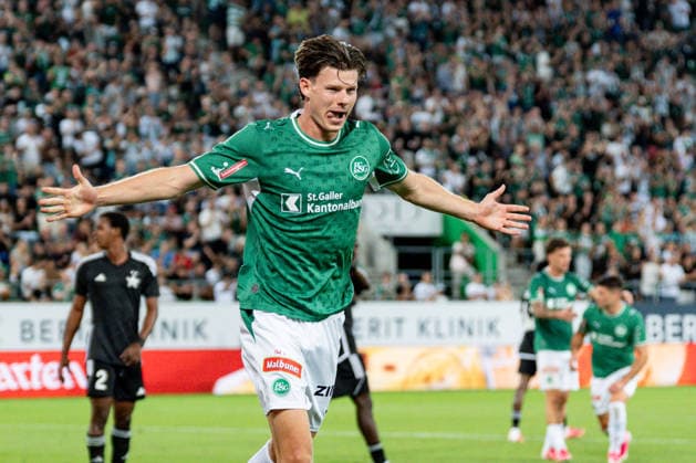 Fussball, UEFA Conference League Qualifikation: FC St. Gallen 1879 vs. FC Sheriff Tiraspol - Donnerstag, 13.08.2026 (Berit Sitterstadion, St. Gallen, Schweiz); Torjubel, Tor durch Andrin Hunziker (9, FC St. Gallen) *** Soccer, UEFA Conference League Qualifying Round: FC St. Gallen 1879 vs. FC Sheriff Tiraspol, Thursday, August 13, 2026, Berit Sitter Stadium, St. Gallen, Switzerland; Goal celebration, goal by Andrin Hunziker in the 9th minute, FC St. Gallen Copyright: xValentinxDomgjonix