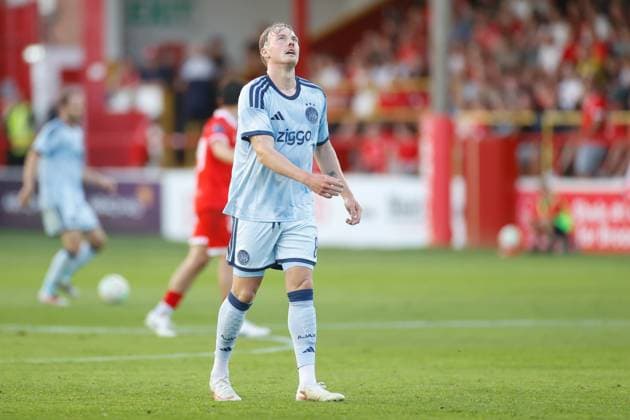 DUBLIN , 13-08-2026, Tolka Park Stadium , season 2026 2027 , UEFA Conference League play-off football . Match between Shelbourne FC and Ajax, Picture shows Ajax player Julian Brandt Shelbourne - Ajax  x205682350x Copyright:
