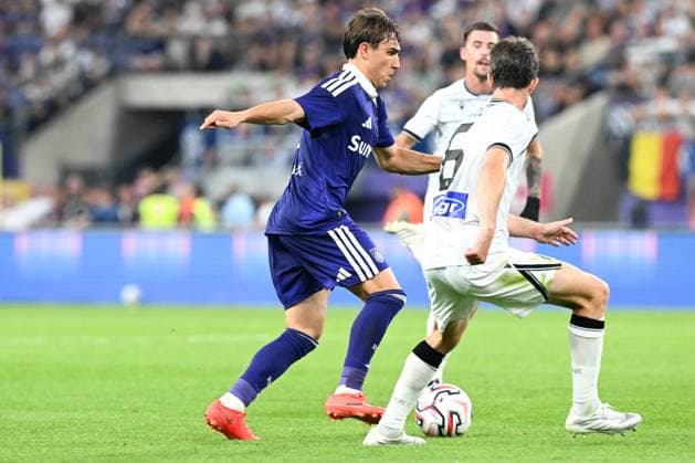 Anderlecht s Mihajlo Cvetkovic and PAOK s Aritz Elustondo pictured in action during a game between Belgian RSC Anderlecht and Greek club PAOK , in Anderlecht, Brussels, Belgium, on Thursday 13 August 2026, a return leg game in the third qualifying round of the UEFA Europa League competition. RSCA won 0-1 the first leg. JILLxDELSAUX  x183318337x