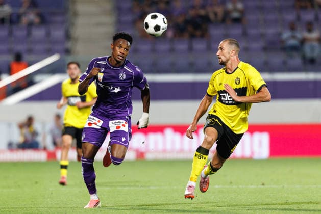SOCCER - UEFA ECL, A.Wien vs Beita VIENNA,AUSTRIA,13.AUG.26 - SOCCER - UEFA Conference League, qualification, FK Austria Wien vs Beitar Jerusalem. Image shows Kelvin Boateng (A.Wien) and Luka Gadrani (Beitar).  GEPAxpictures xArminxRauthner