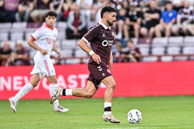 Heart of Midlothian v Benfica UEFA Europa League Claudio Braga of Heart of Midlothian dribbles the ball during the UEFA Europa League Third Qualifying Round Second Leg match at Tynecastle Park, Edinburgh 13 08 2026 UK Newspapers OUT Copyright: xJamiexJohnstonx FIL-23768-0067