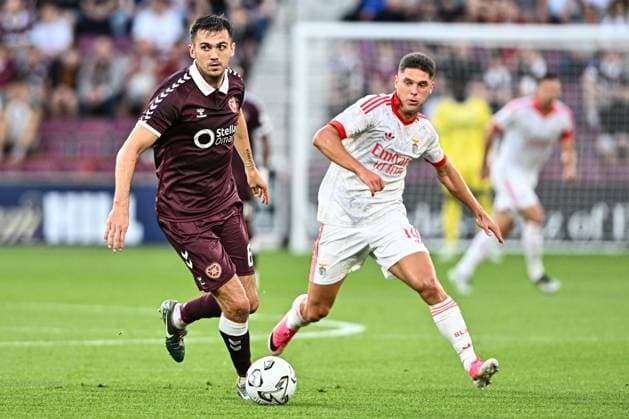 Heart of Midlothian v Benfica UEFA Europa League Oisin McEntee of Heart of Midlothian and Heorhiy Sudakov of Benfica during the UEFA Europa League Third Qualifying Round Second Leg match at Tynecastle Park, Edinburgh 13 08 2026 UK Newspapers OUT Copyright: xJamiexJohnstonx FIL-23768-0076