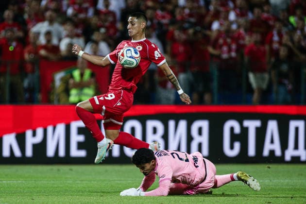 SOCCER - UEFA Europa League - Qualifiers - PFC CSKA - Maccabi Tel Aviv FC Photo by IPA ABACAPRESS.COM87453951 - CSKA s Leandro Godoy in action against Maccabi s Ofek Melika during the Europa League qualifying match between PFC CSKA and Maccabi Tel Aviv FC at Vasil Levski National Stadium in Sofia, Bulgaria, on August 13, 2026 Sofia Bulgaria  Copyright: xIPAxSport ABACAx