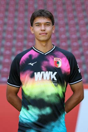 Tom Wisbereit; FC Augsburg 1907 1. BL, Porträttermin 2026 2027, Spielerporträts Augsburg Bayern Deutschland *** Tom Wisbereit, FC Augsburg 1907, Bundesliga 1, Photo Shoot 2026–2027, Player Profiles: Augsburg, Bavaria, Germany Copyright: ximago kolbert-press ChristianxKolbertx