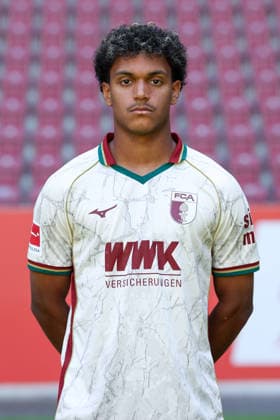 Faik Sakar; FC Augsburg 1907 1. BL, Porträttermin 2026 2027, Spielerporträts Augsburg Bayern Deutschland *** Faik Sakar, FC Augsburg 1907, Bundesliga 1, Photo Shoot 2026–2027, Player Portraits: Augsburg, Bavaria, Germany Copyright: ximago kolbert-press ChristianxKolbertx