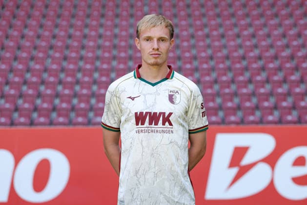 Tim Breithaupt; FC Augsburg 1907 1. BL, Porträttermin 2026 2027, Spielerporträts Augsburg Bayern Deutschland *** Tim Breithaupt, FC Augsburg 1907, Bundesliga 1, Photo Shoot 2026–2027, Player Profiles: Augsburg, Bavaria, Germany Copyright: ximago kolbert-press ChristianxKolbertx