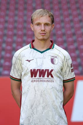 Tim Breithaupt; FC Augsburg 1907 1. BL, Porträttermin 2026 2027, Spielerporträts Augsburg Bayern Deutschland *** Tim Breithaupt, FC Augsburg 1907, Bundesliga 1, Photo Shoot 2026–2027, Player Profiles: Augsburg, Bavaria, Germany Copyright: ximago kolbert-press ChristianxKolbertx