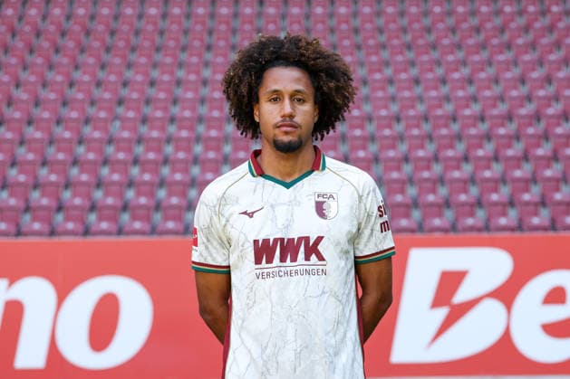 Han-Noah Massengo; FC Augsburg 1907 1. BL, Porträttermin 2026 2027, Spielerporträts Augsburg Bayern Deutschland *** Han Noah Massengo, FC Augsburg 1907, Bundesliga 1, Photo Shoot 2026–2027, Player Profiles: Augsburg, Bavaria, Germany Copyright: ximago kolbert-press ChristianxKolbertx