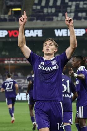 Anderlecht s Danylo Sikan celebrates after scoring during a game between Belgian RSC Anderlecht and Greek club PAOK , in Anderlecht, Brussels, Belgium, on Thursday 13 August 2026, a return leg game in the third qualifying round of the UEFA Europa League competition. RSCA won 0-1 the first leg. BRUNOxFAHY  x183320599x