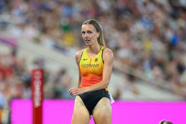 BIRMINGHAM, GREAT BRITAIN - August 13: Lea Meyer (Germany) dejected look after she finished only fourth in the 3000 metres steeplechase final during the European Athletics Championships 2026 at Alexander Stadium in Birmingham, Great Britain (Photo by Sven Beyrich Sports Press Photo)  Copyright: xSvenxBeyrich SportsxPressxPhotox Sportspressphoto_SPR205579