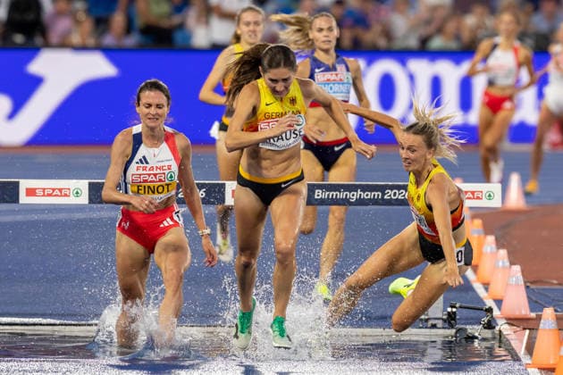 2026 European Athletics Championships, Alexander Stadium, Birmingham, England 13 8 2026 Women™s 3000m Steeplechase Final Germany™s Lea Meyer takes a fall at the water jump Lea Meyer 13 8 2026  Copyright: xx 0U6A1449
