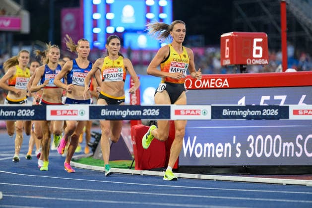 BIRMINGHAM, GREAT BRITAIN - August 13: Lea Meyer (Germany) leading the pace during the 3000 metres steeplechase final ahead of Gesa Felicitas Krause (Germany) during the European Athletics Championships 2026 at Alexander Stadium in Birmingham, Great Britain (Photo by Sven Beyrich Sports Press Photo)  Copyright: xSvenxBeyrich SportsxPressxPhotox Sportspressphoto_SPR205583