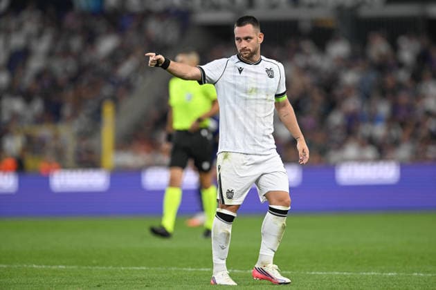 260813 RSC Anderlecht vs PAOK Andrija Zivkovic (14) of PAOK reacts pictured during the third qualifying round - 2nd leg in the 2026-2027 Uefa Europa League season between RSC Anderlecht and PAOK FC Saloniki from Greece on August 13 , 2026 in Anderlecht, Belgium. (Photo by David Catry Isosport) Anderlecht Belgium  Copyright: xDavidxCatryx 20260813DC2_4704