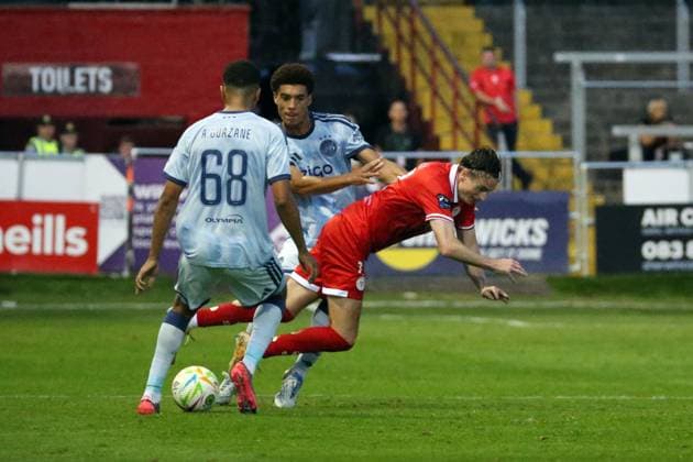 DUBLIN - (lr) Abdellah Ouazane of Ajax, Aaron Bouwman of Ajax, Daniel Kelly of Shelbourne during the UEFA Conference League 3rd qualifying round match between Shelbourne FC and AFC Ajax at Tolka Park Stadium on August 12, 2026 in Dublin, Ireland. JACK MULLINS ANP xVIxANPxSportx xxANPxIVx 565411822 originalFilename: 565411822.jpg