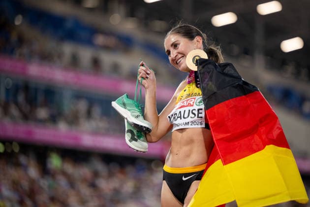13.08.2026, GBR, Leichtathletik, Europameisterschaft 2026, Abendsession Tag 4, Birmingham Gesa Felicitas Krause ( Deutschland ) jubelt über den Sieg und die Gold Medaille, 3000 Meter Hindernislauf Damen, Finale Birmingham Alexander Stadium England Großbritannien *** August 13, 2026, GBR, Track and Field, 2026 European Championships, Evening Session, Day 4, Birmingham: Gesa Felicitas Krause of Germany celebrates her victory and gold medal in the women’s 3,000-meter steeplechase final at Alexander Stadium in Birmingham, England, United Kingdom Copyright: xNordphoto Memmlerx
