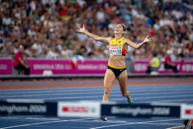 13.08.2026, GBR, Leichtathletik, Europameisterschaft 2026, Abendsession Tag 4, Birmingham Gesa Felicitas Krause ( Deutschland ) jubelt über den Sieg und die Gold Medaille, 3000 Meter Hindernislauf Damen, Finale Birmingham Alexander Stadium England Großbritannien *** August 13, 2026, GBR, Track and Field, 2026 European Championships, Evening Session, Day 4, Birmingham: Gesa Felicitas Krause of Germany celebrates her victory and gold medal in the women’s 3,000-meter steeplechase final at Alexander Stadium in Birmingham, England, United Kingdom Copyright: xNordphoto Memmlerx