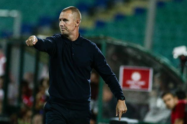 IPA87454952 - Maccabi head coach Kenny Miller in action during the Europa League qualifying match between PFC CSKA and Maccabi Tel Aviv FC at Vasil Levski National Stadium in Sofia, Bulgaria, on August 13, 2026  Copyright: xIvanxSxIvanov IPAxSportx xx 87454952