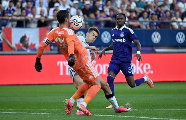 RSC Anderlecht v PAOK - UEFA Europa League BRUSSELS, BELGIUM - AUGUST 13: RSC Anderlecht s Moussa Ndiaye (5) in action during the UEFA Europa League match between RSC Anderlecht and PAOK at Lotto Park in Brussels, Belgium, on August 13, 2026. Dursun Aydemir Anadolu Brussels Belgium. Editorial use only. Please get in touch for any other usage.  Copyright: x2026xAnadoluxDursunxAydemirx
