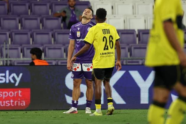 13.August.2026 - SOCCER - 2026 27 UEFA Conference League, Third Qualifying Round, 2nd Leg, FK Austria Wien vs Beitar Jerusalem Manfred Fischer (Austria Wien) shows disappointment during the match Vienna Franz-Horr-Stadion (Generali-Arena) Vienna Austria Copyright: xYigitxOermex xPsxImagesxYigitxOermex xPsxImagesx