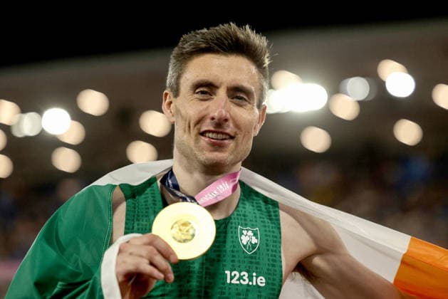 2026 European Athletics Championships, Alexander Stadium, Birmingham, England 13 8 2026 Men™s 800m Final Ireland™s Mark English celebrates with his gold medal Mark English celebrates with his gold medal 13 8 2026  Copyright: xx 0S9A2770