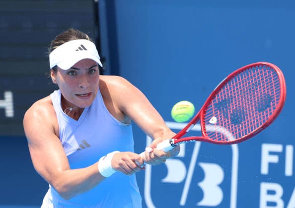 August 13, 2026, Mason, Ohio, USA: ELENA GABRIELA RUSE of Romania during the match against M. Linette of Poland in the first round of tennis tournament WTA, Tennis Damen 1000 Cincinnati Open in Mason, USA. Ruse won 6:0, 6:3. Mason USA - ZUMAc278 20260813_zsp_c278_016 Copyright: xMarcinxCholewinskix