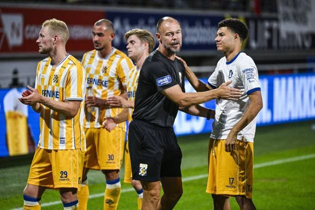 IFK Goteborg s head coach Stefan Billborn and IFK Goteborg s Alexander Jallow look dejected after losing a game between Belgian KAA Gent and Swedish IFK Goteborg , in Gent, Belgium, on Thursday 13 August 2026, a return leg game in the third qualifying round of the UEFA Conference League competition. Gent won 0-1 the first leg. TOM GOYVAERTS TomxGoyvaerts  x183322614x