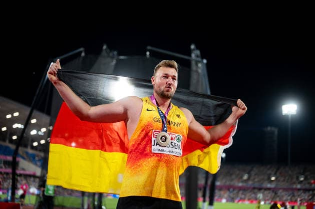 13.08.2026, GBR, Leichtathletik, Europameisterschaft 2026, Abendsession Tag 4, Birmingham Henrik Janssen ( Deutschland ) jubelt über Platz 3 und Bronze Medaille, Diskuswurf Herren, Finale Birmingham Alexander Stadium England Großbritannien *** August 13, 2026, GBR, Track and Field, 2026 European Championships, Evening Session, Day 4, Birmingham Henrik Janssen of Germany celebrates his 3rd-place finish and bronze medal in the men s discus throw final at Alexander Stadium in Birmingham, England, United Kingdom Copyright: xNordphoto Memmlerx