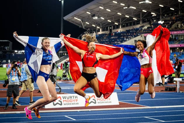 260813 Wilma Heltelä of Finland, Angelica Moser of Schweiz and Marie-Julie Bonnin of France celebrates after women™s pole vault final during day 4 of the 2026 European Athletics Championships on August 13, 2026 in Birmingham. Photo: Mathias Bergeld BILDBYRAN kod MB MT1068 friidrott athletics friidrett friidrotts-em em friidretts-em 2026 european athletics championships 4 bbeng *** August 13, 2026: Wilma Heltelä of Finland, Angelica Moser of Switzerland, and Marie Julie Bonnin of France celebrate after the women’s pole vault final on Day 4 of the 2026 European Athletics Championships on August 13, 2026 in Birmingham. Photo by Mathias Bergeld. BILDBYRAN code MB MT1068. track and field, athletics, friidrett, friidrotts em, em, friidretts em 2026, European Athletics Championships, 4 bbeng  Copyright: MATHIASxBERGELD BB260813MB183