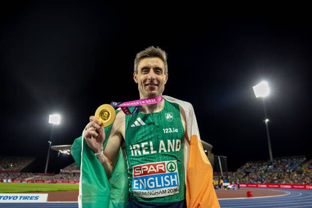 2026 European Athletics Championships, Alexander Stadium, Birmingham, England 13 8 2026 Men™s 800m Final Ireland™s Mark English celebrates with his gold medal Mark English celebrates with his gold medal 13 8 2026  Copyright: xx MT2_3404