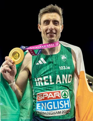 2026 European Athletics Championships, Alexander Stadium, Birmingham, England 13 8 2026 Men™s 800m Final Ireland™s Mark English celebrates with his gold medal Mark English celebrates with his gold medal 13 8 2026  Copyright: xx MT2_3397