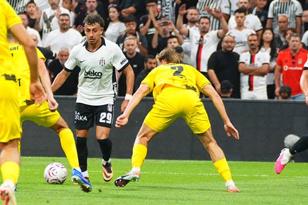 ISTANBUL, TURKEY - AUGUST 13: Ilhan Fakili of Besiktas and David Ludvicek (2) of Hradec Kralove controls the ball during the UEFA Europa League 2026 27 third qualifying round second leg match between Besiktas JK and Hradec Kralove at Besiktas Park on August 13, 2026 in Istanbul, Turkey. Istanbul Besiktas Turkey Copyright: xSeskimphotox Besiktas-Hradec-1308 (119)