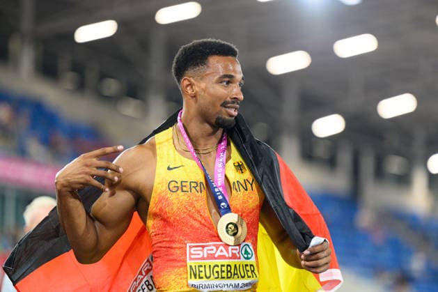 BIRMINGHAM, GREAT BRITAIN - August 13: Leo Neugebauer (Germany) with his medal after winning the decathlon44 during the European Athletics Championships 2026 at Alexander Stadium in Birmingham, Great Britain (Photo by Sven Beyrich Sports Press Photo)  Copyright: xSvenxBeyrich SportsxPressxPhotox Sportspressphoto_SPR205725