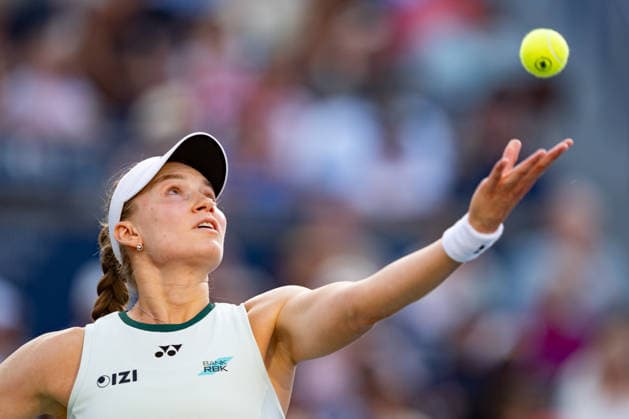 TORONTO, ON - AUGUST 13: Elena Rybakina of Kazakhstan serves the ball during the Final match of the WTA, Tennis Damen National Bank Open tournament on August 13, 2026 at Sobeys Stadium in Toronto, ON, Canada (Photo by Julian Avram Icon Sportswire) TENNIS: AUG 13 National Bank Open EDITORIAL USE ONLY Icon2608130112