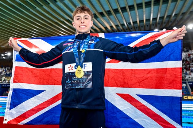 Filip Nowacki of Great Britain celebrates after winning the gold medal in the swimming 200m Breaststroke Men Final during the European Aquatics Championships at the Olympic Aquatic Center in Paris (France), August 13, 2026. Andrea Masini Deepbluemedia Insidefoto