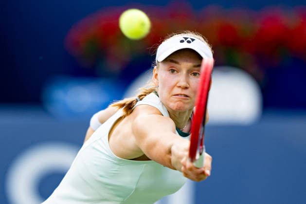 TORONTO, ON - AUGUST 13: Elena Rybakina of Kazakhstan returns a shot during the Final match of the WTA, Tennis Damen National Bank Open tournament on August 13, 2026 at Sobeys Stadium in Toronto, ON, Canada (Photo by Julian Avram Icon Sportswire) TENNIS: AUG 13 National Bank Open EDITORIAL USE ONLY Icon2608130173