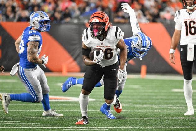August 13, 2026: Cincinnati Bengals running back Kendall Milton (36) carries the ball against the Detroit Lions in their game in Cincinnati, Ohio. Cal Media Cincinnati USA - ZUMAc04_ 20260813_zma_c04_018 Copyright: xBrentxClarkx